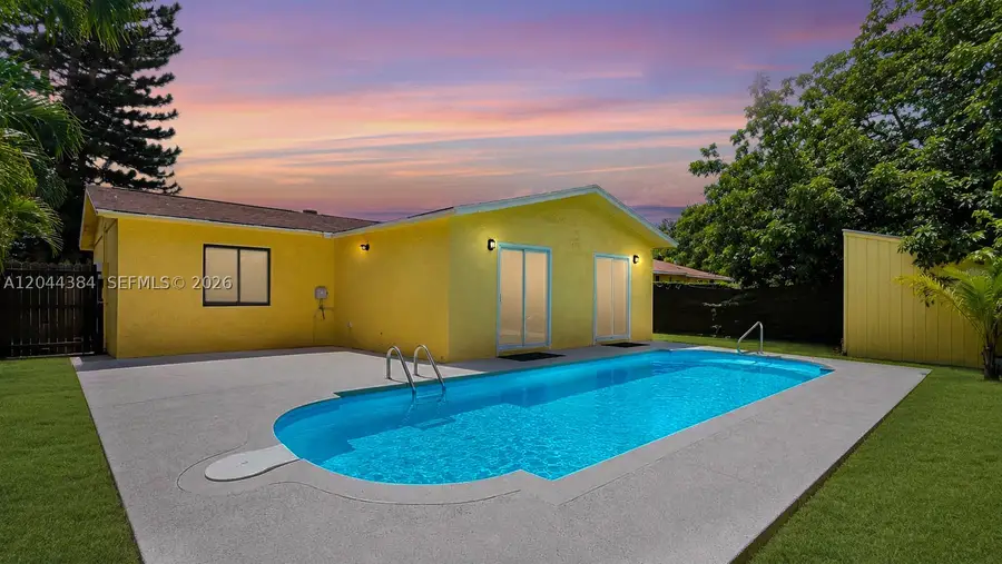 611 SW 76th Ter, North Lauderdale, FL 33068 - #2