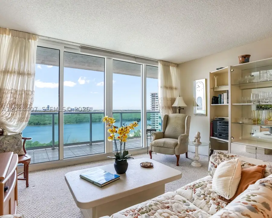 100 Bayview Dr #1620, Sunny Isles Beach, FL 33160 - #3