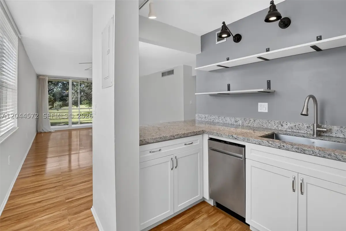 9410 Tangerine Pl #204, Davie, FL 33324 - #1