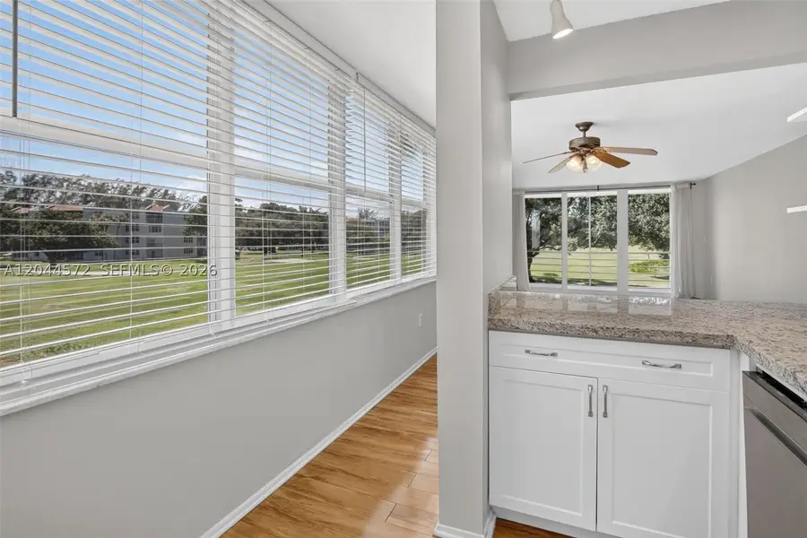 9410 Tangerine Pl #204, Davie, FL 33324 - #2