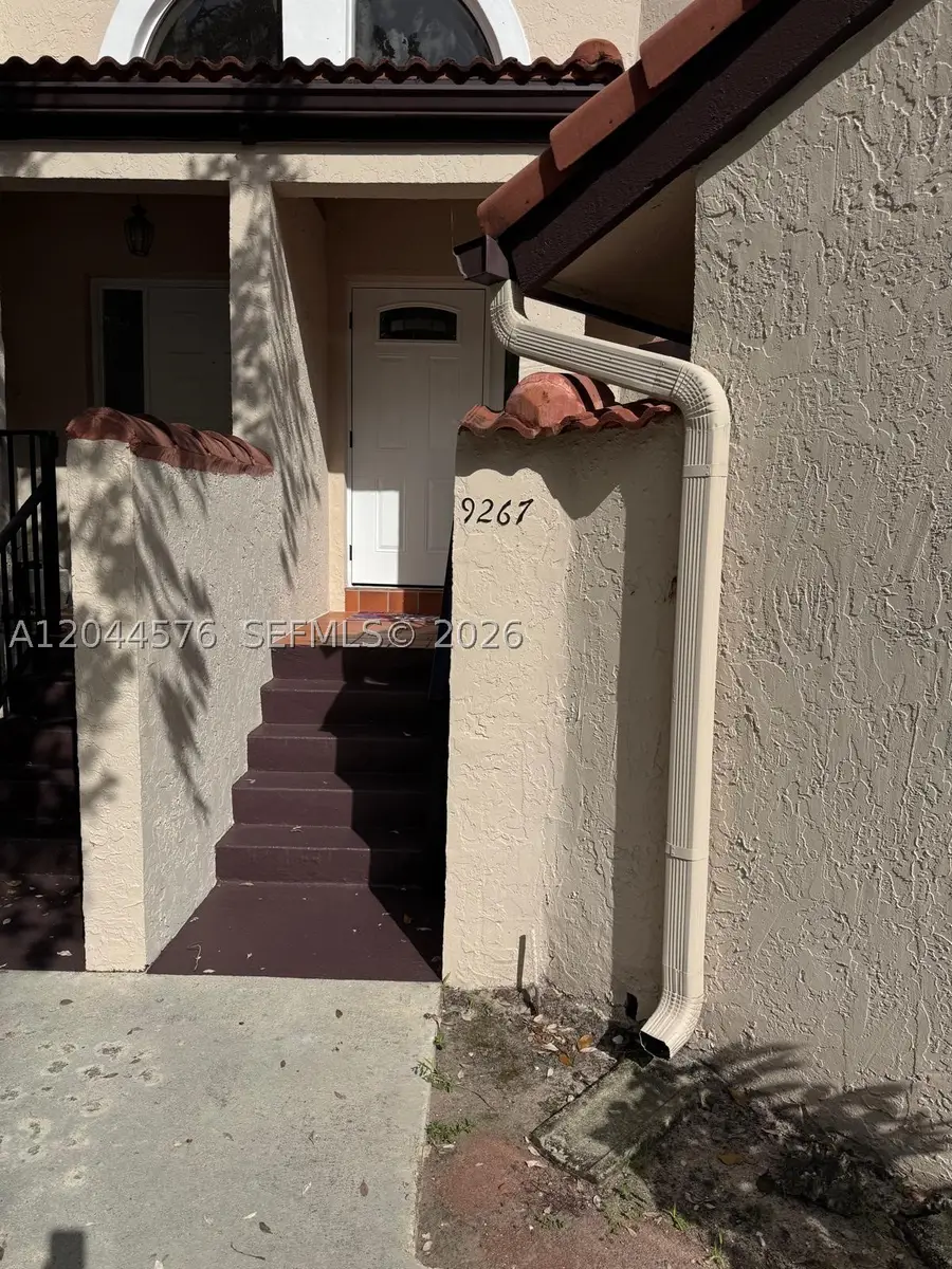 9267 W Sunrise Blvd, Plantation, FL 33322 - #2