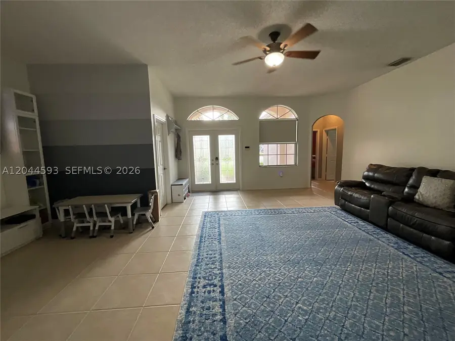 2335 SE 4th Pl, Homestead, FL 33033 - #3