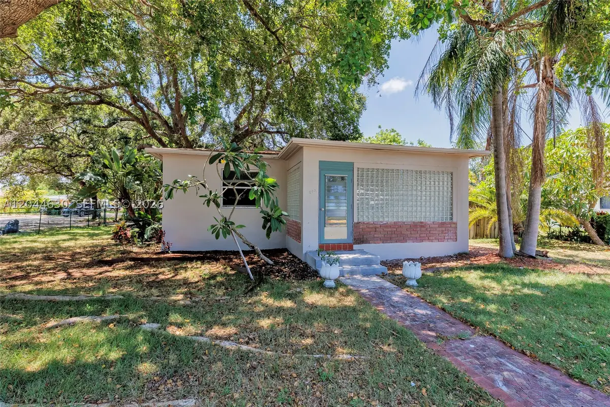 842 S 28th Ave, Hollywood, FL 33020 - #1