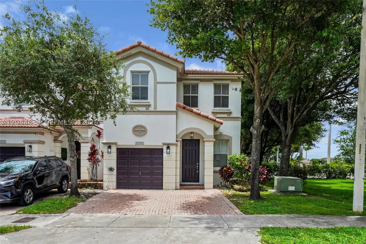 10709 NW 81st Ln, Doral, FL 33178 - #1