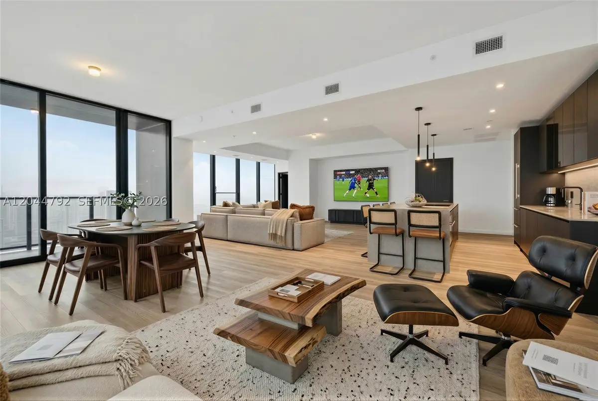 20 NE 11th #4703, Miami, FL 33132 - #1