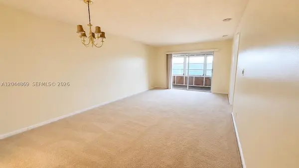 12900 SW 13th St #413E, Pembroke Pines, FL 33027