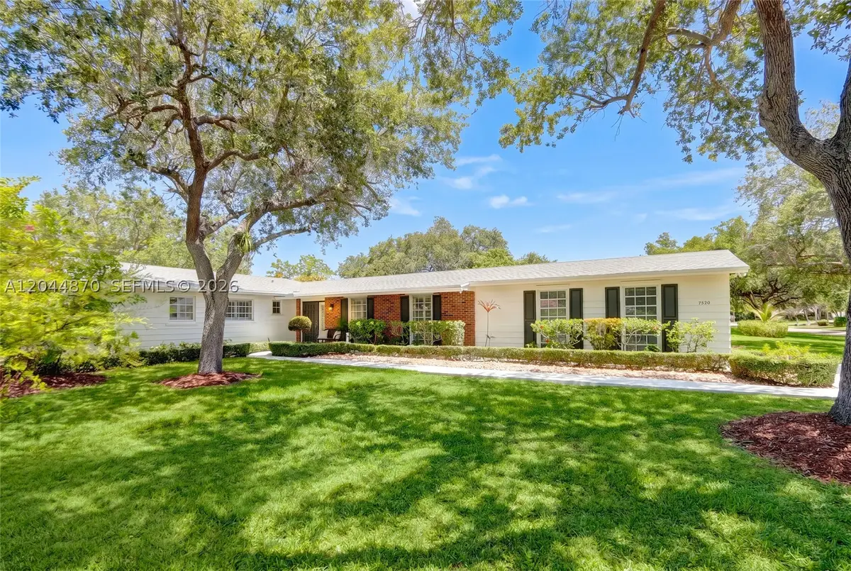 7520 SW 164th St, Palmetto Bay, FL 33157 - #1