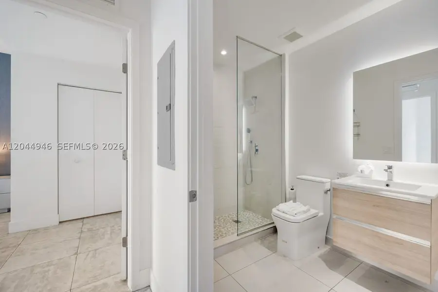 239 SW 9th St #1801, Miami, FL 33130 - #3