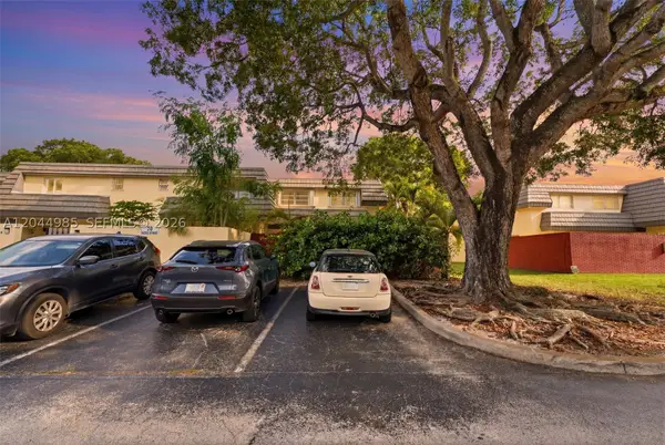 8489 SW 137th Ave #8489, Miami, FL 33183