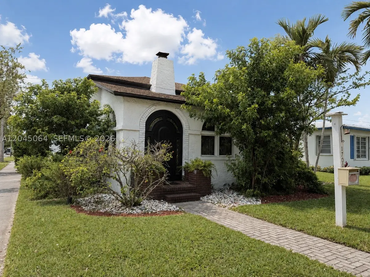 1700 Dewey St, Hollywood, FL 33020 - #1