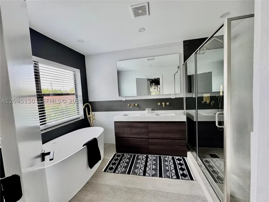 1215 E Broward Blvd, Fort Lauderdale, FL 33301 - #2
