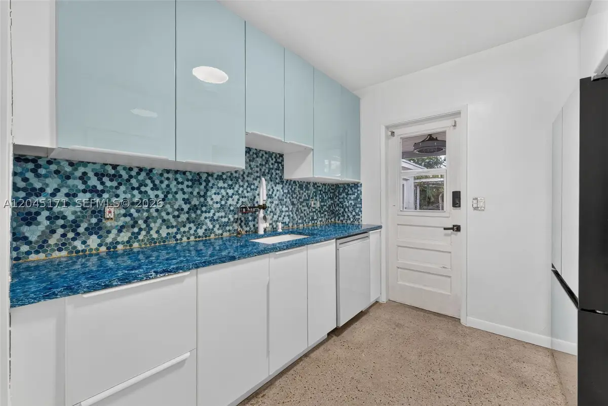 1805 N Dixie Hwy, Fort Lauderdale, FL 33305 - #1