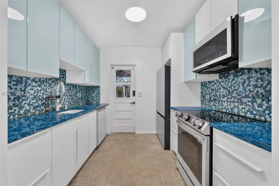 1805 N Dixie Hwy, Fort Lauderdale, FL 33305 - #3