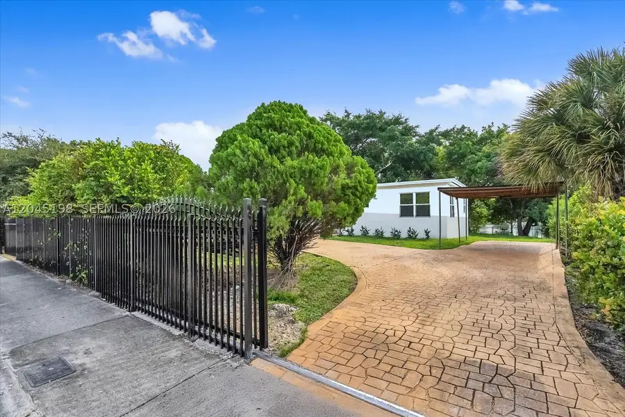 13415 NW 22nd Ave, Miami, FL 33167 - #2
