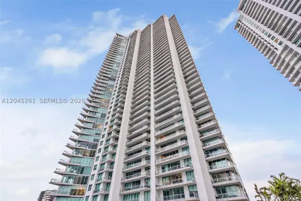 92 SW 3rd St #3608, Miami, FL 33130