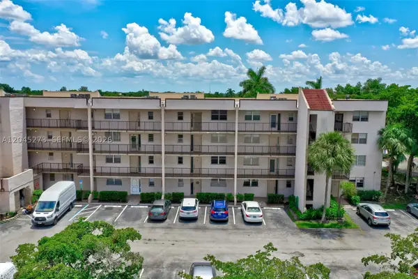 2571 Aragon Blvd #220, Sunrise, FL 33322