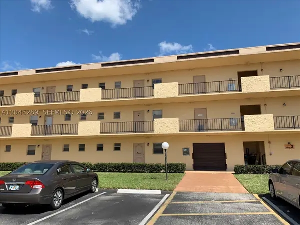 201 Berkley Rd #204, Hollywood, FL 33024