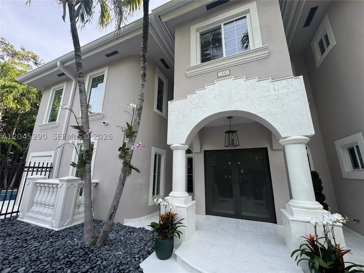 3185 Washington St, Miami, FL 33133 - #1