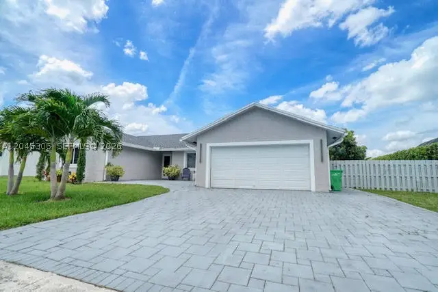 15810 N Wind Cir, Sunrise, FL 33326 - #1