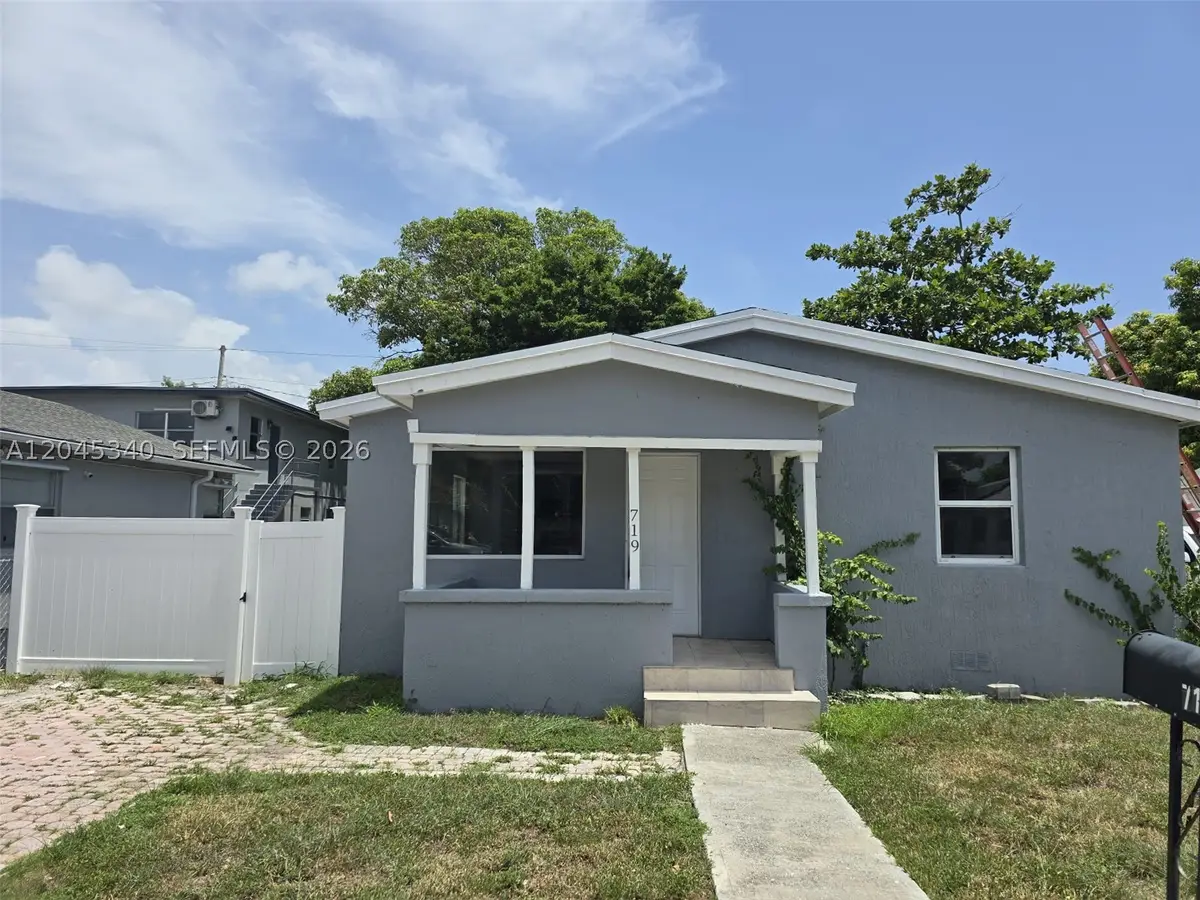719 21st St, West Palm Beach, FL 33407 - #1