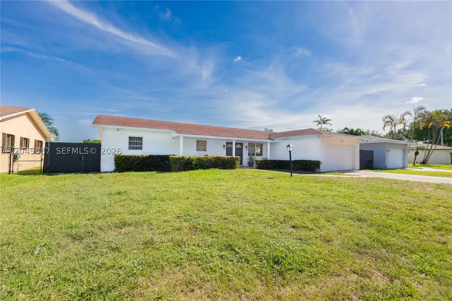 1721 NW 191st St, Miami Gardens, FL 33056 - #2