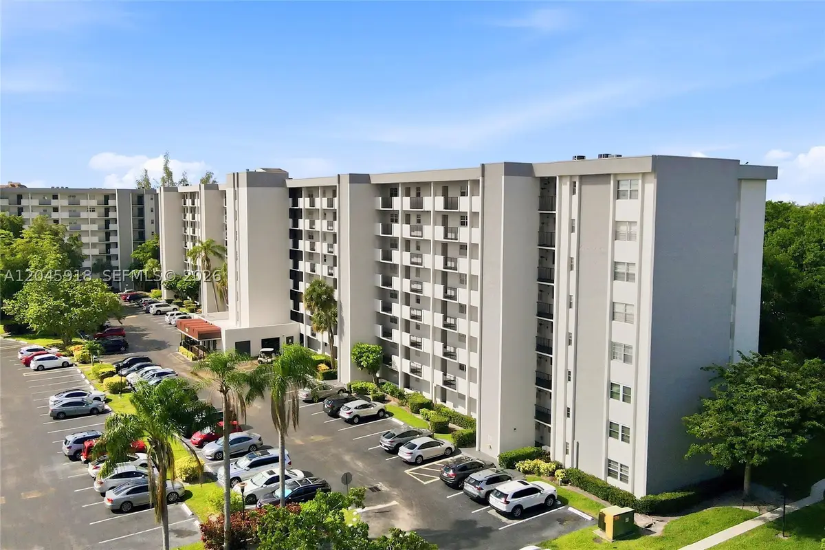 5900 NW 44th St #605, Lauderhill, FL 33319 - #1