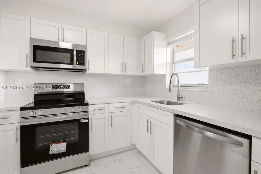 5900 NW 44th St #605, Lauderhill, FL 33319 - #2
