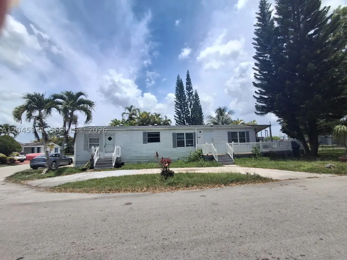 19800 SW 180 Ave, Miami, FL 33187 - #1