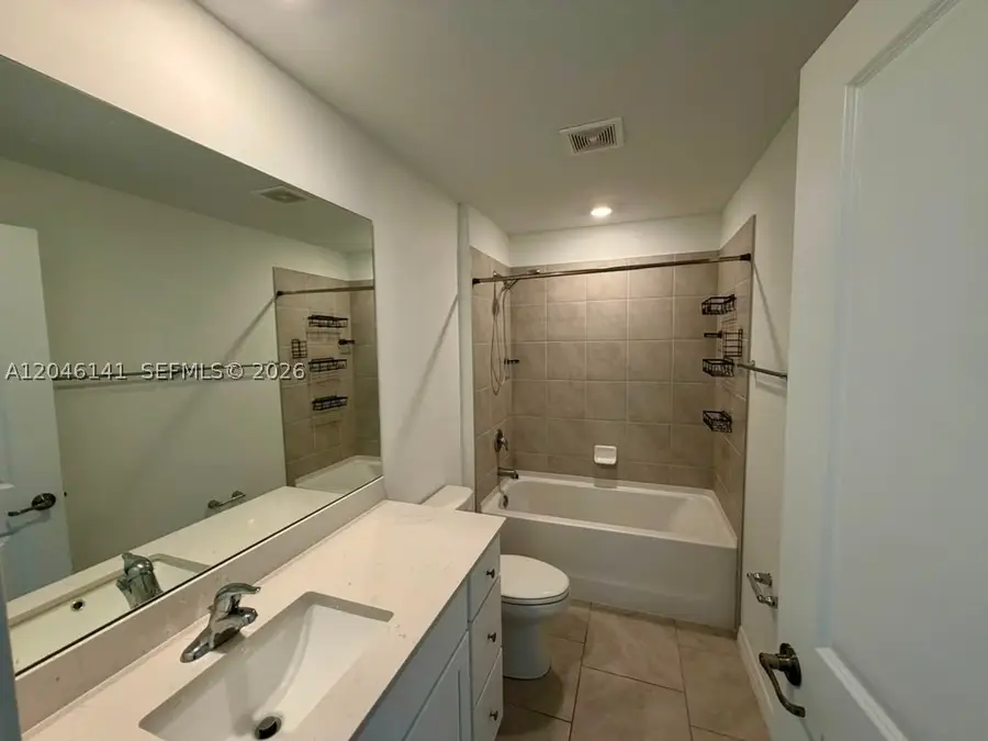 4104 NE 12th Ct, Cape Coral, FL 33909 - #3