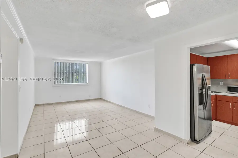 606 W 81st St #323, Hialeah, FL 33014 - #2