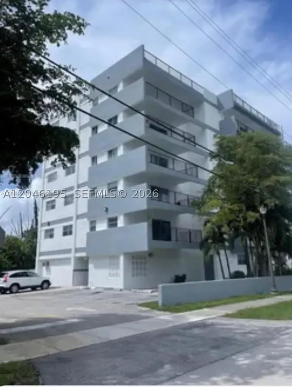 16508 NE 26th Ave #303, North Miami Beach, FL 33160