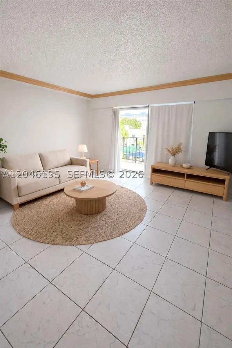 16508 NE 26th Ave #303, North Miami Beach, FL 33160 - #3
