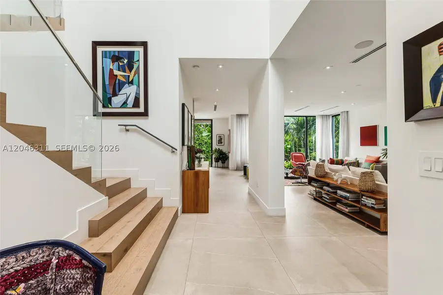 445 Ridgewood Rd, Key Biscayne, FL 33149 - #3