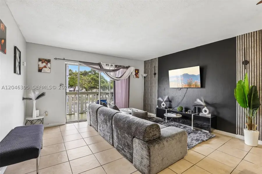 15225 NE 6th Ave #B208, Miami, FL 33162 - #3