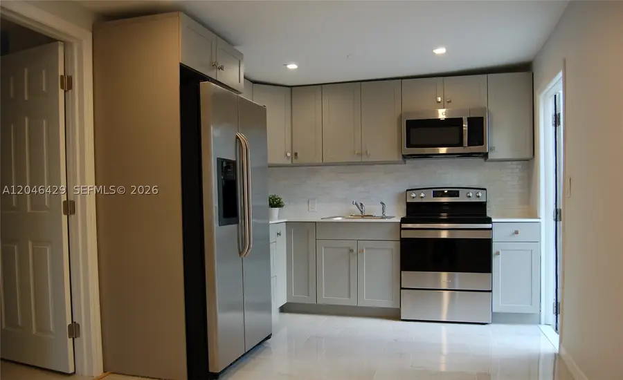 Address Withheld By Seller, Miami, FL 33133 - #3