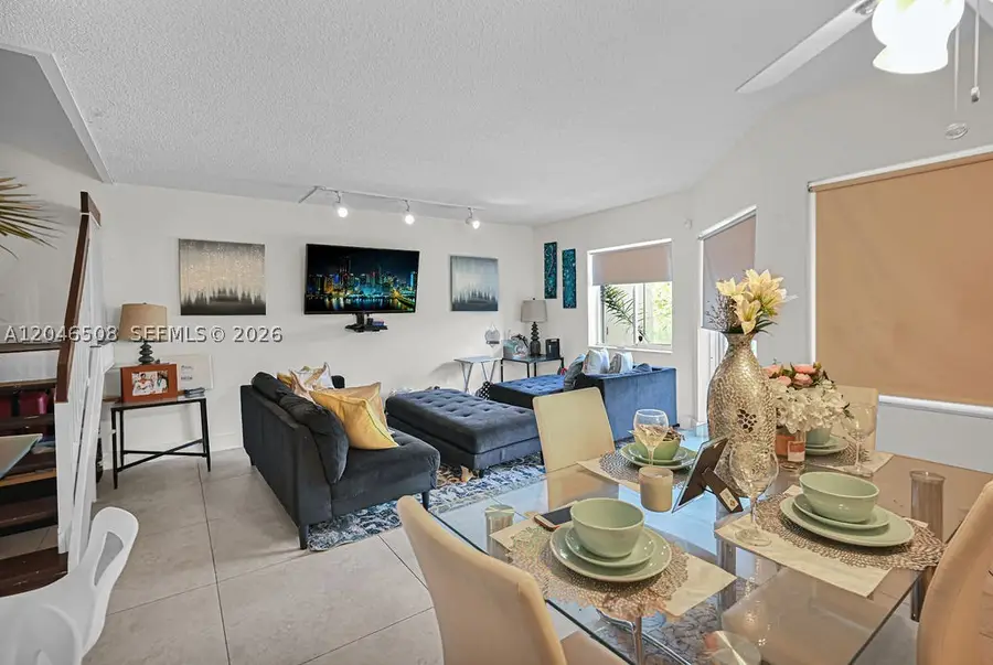 7887 NW 7th Ct, Plantation, FL 33324 - #2