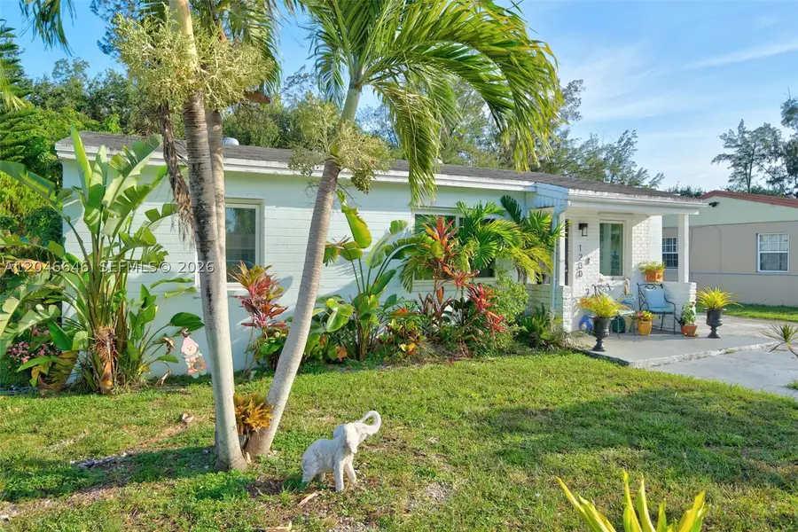 1230 NW 84th Ter, Miami, FL 33147 - #2