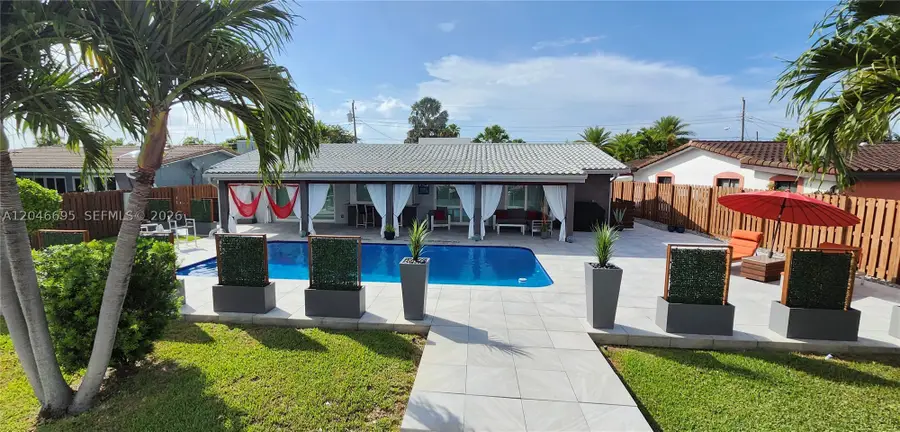966 SE 9th Ave, Pompano Beach, FL 33060 - #2
