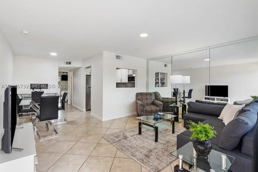 9101 Sunrise Lakes Blvd #202, Sunrise, FL 33322 - #3