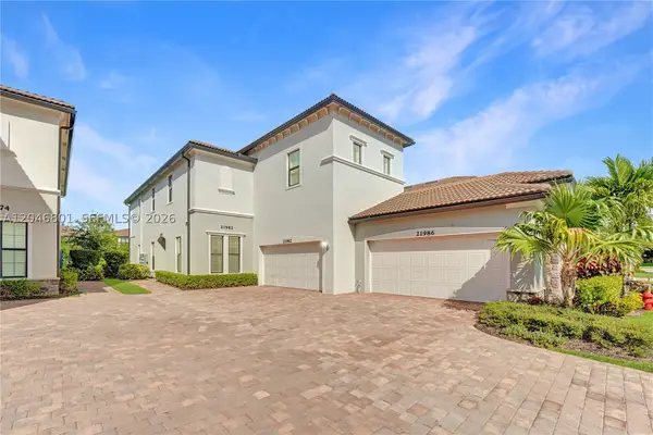 21982 Canadensis Cir #101, Boca Raton, FL 33428
