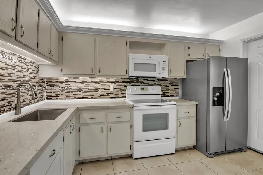 1000 NE 14th Ave #503, Hallandale Beach, FL 33009 - #3