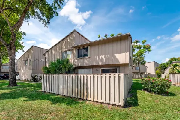 2201 NW 56th Ave #4-A, Lauderhill, FL 33313