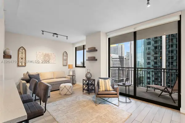 999 SW 1st Ave #2015, Miami, FL 33130