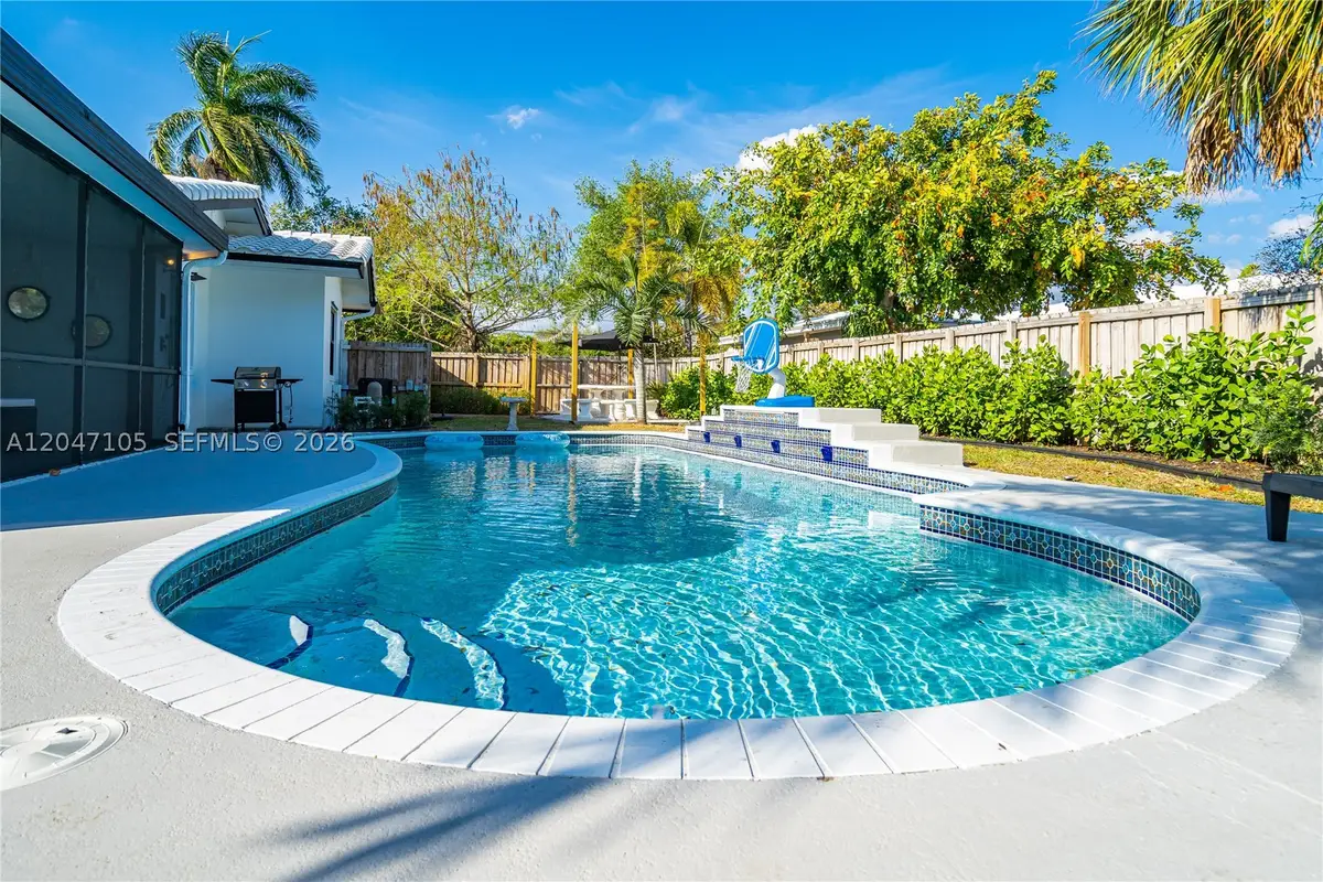 714 NE 2nd St, Pompano Beach, FL 33060 - #1