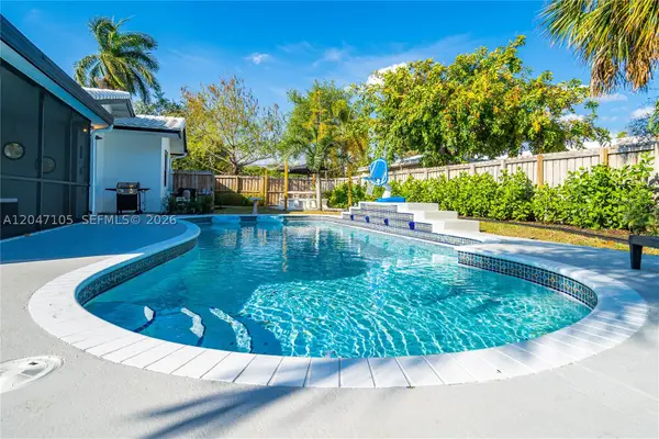 714 NE 2nd St, Pompano Beach, FL 33060