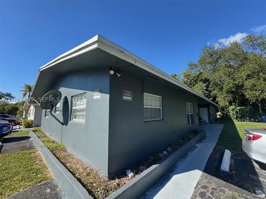 353 SW 19th Ave, Fort Lauderdale, FL 33312 - #3