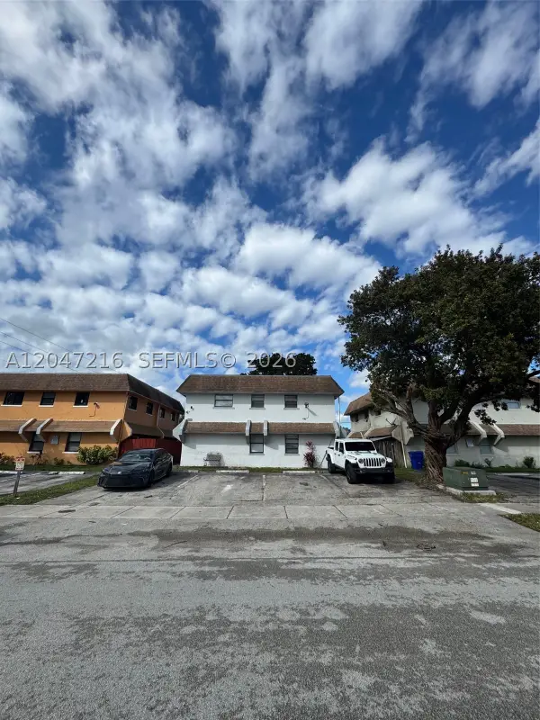1741 SW 40th Ter, Fort Lauderdale, FL 33317