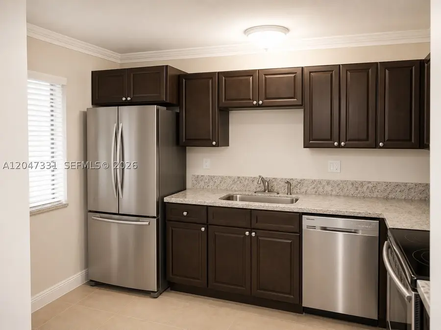 331 Lakeview Dr #203, Weston, FL 33326 - #2