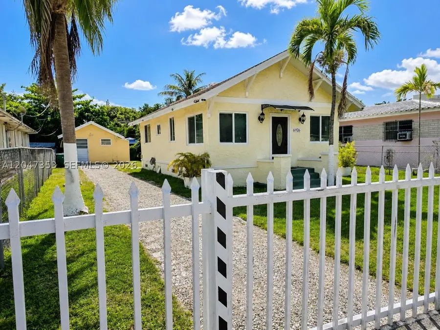 6926 NW 4th Ave, Miami, FL 33150 - #2