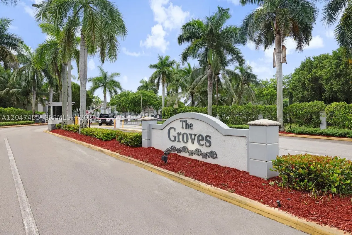 2943 SE 15th Ter, Homestead, FL 33035 - #1